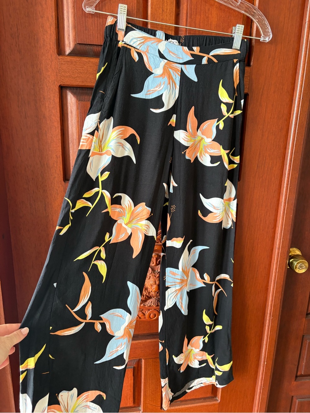 Roxy Black Floral Wide-Leg Pants with Floral Bloom Print XS